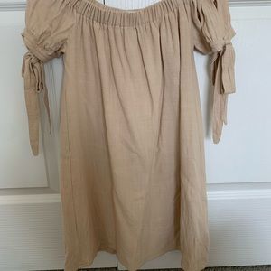 Lulu’s Size XS Beige Dress